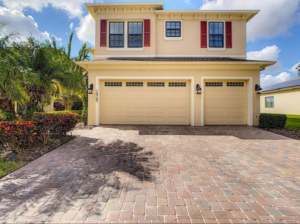 10767 Willow Ridge Loop in Orlando, FL - Foto de edificio