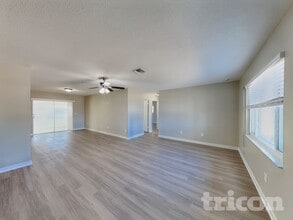 4185 Bullard St in North Port, FL - Building Photo - Building Photo