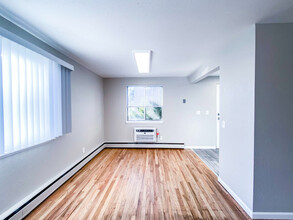 Catalpa Crossing Apartments in Madison, WI - Building Photo - Building Photo