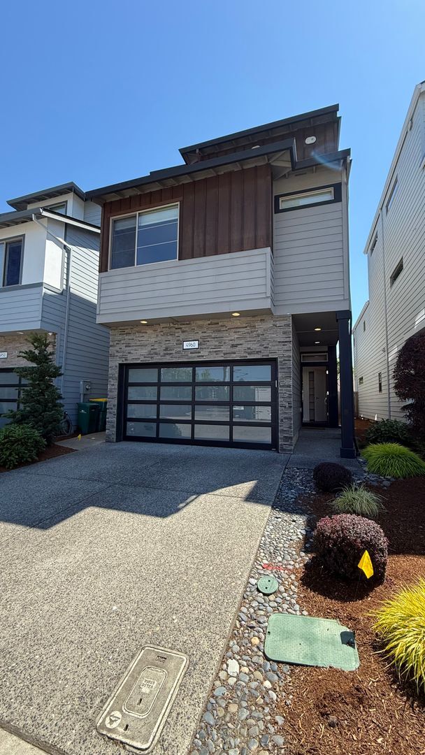 property at 4960 SW Rossi Terrace