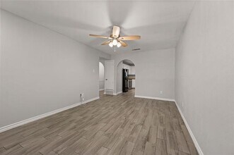 7704 Mary Dr in North Richland Hills, TX - Building Photo - Building Photo