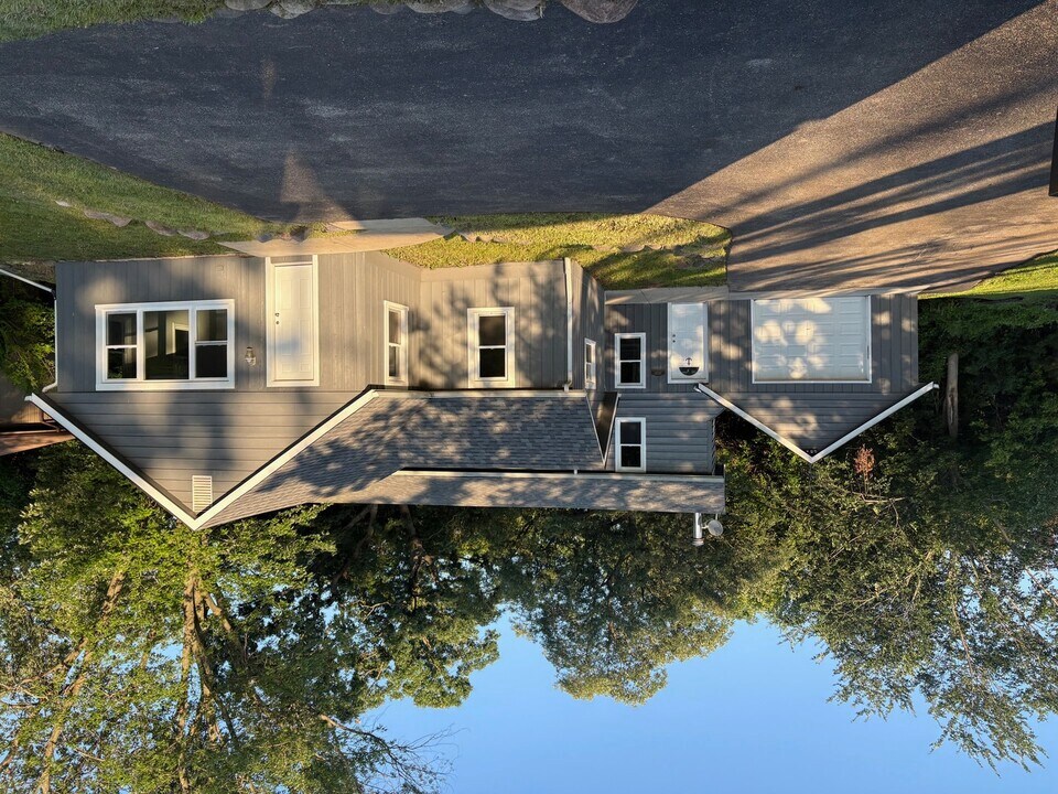 26039 N Gilmer Rd in Mundelein, IL - Foto de edificio