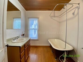 344 Diamond Ave SE in Grand Rapids, MI - Foto de edificio - Building Photo