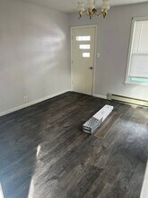 627 Rockingham St in Berlin, NH - Foto de edificio - Building Photo