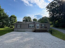 505 Beaumont Dr in Morgantown, WV - Building Photo