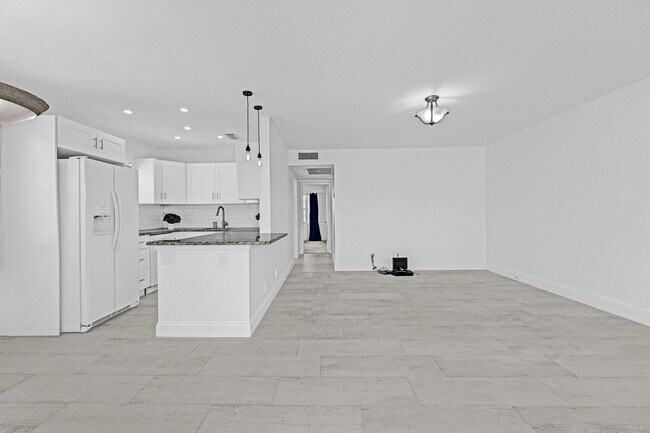 property at 369 Fanshaw I