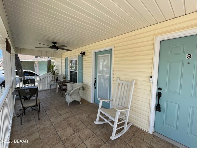 37 S Wild Olive Ave in Daytona Beach, FL - Building Photo - Building Photo