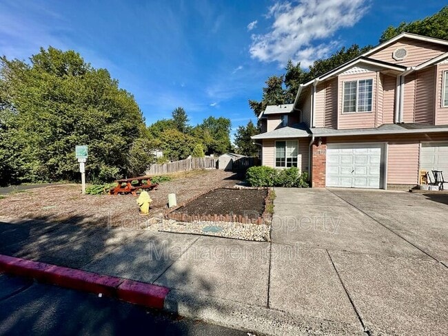 11018 SW Verde Terrace in Tigard, OR - Building Photo - Building Photo