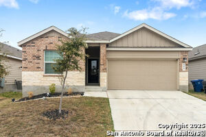 4427 Meadowland Pl in San Antonio, TX - Building Photo