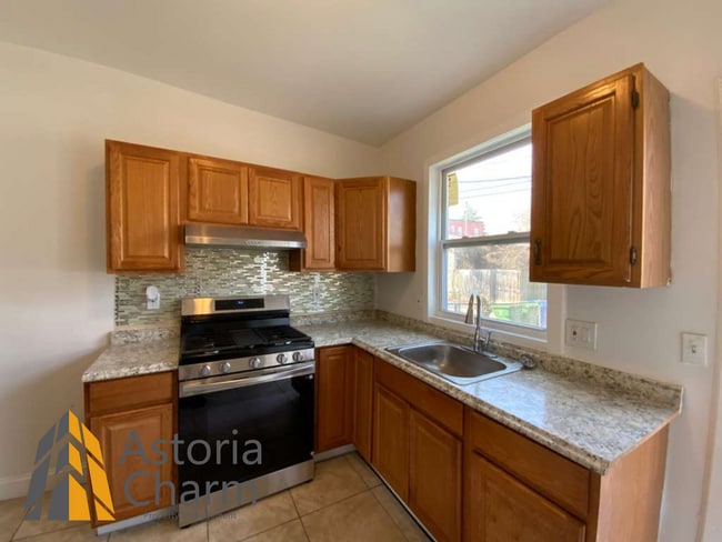 2606 Cecil Ave in Baltimore, MD - Building Photo - Building Photo