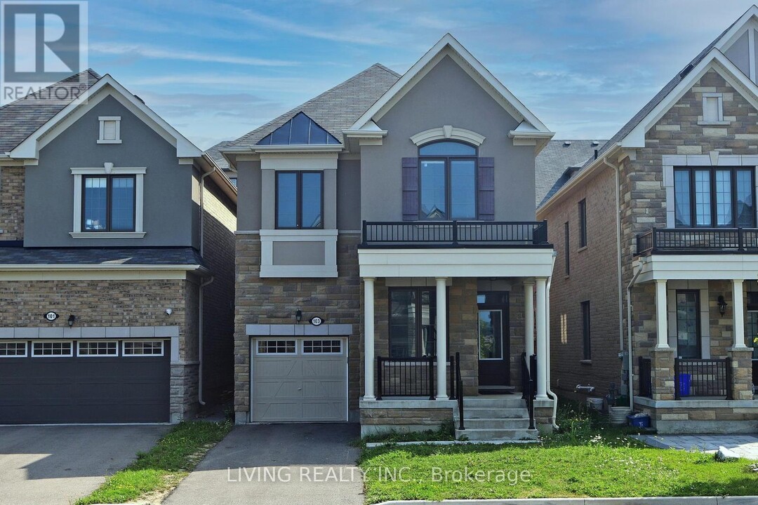 103 Hartney Dr in Richmond Hill, ON - Building Photo