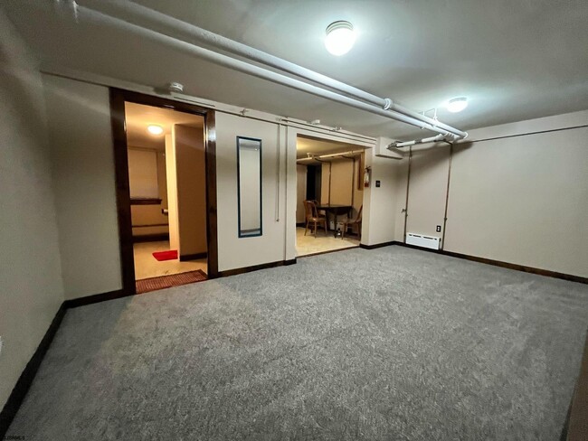 220 Seaside Ave in Atlantic City, NJ - Foto de edificio - Building Photo