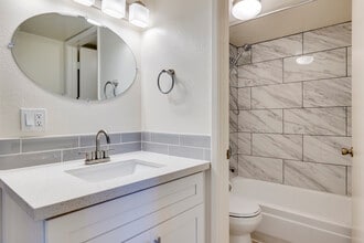 Oasis in the City in Phoenix, AZ - Foto de edificio - Interior Photo