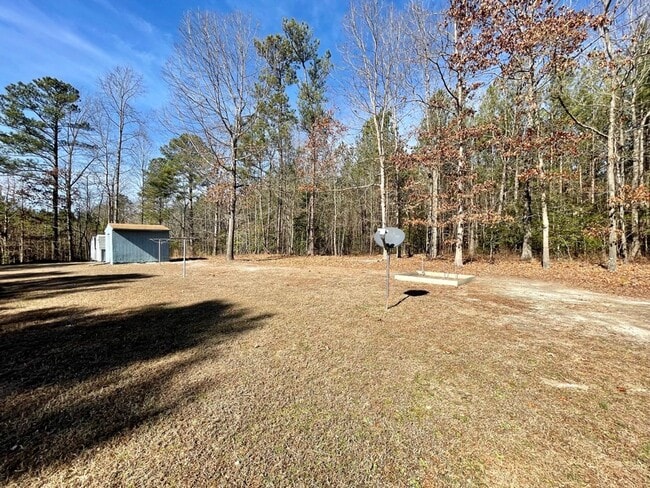 14341 Wells Ln in Carson, VA - Building Photo - Building Photo