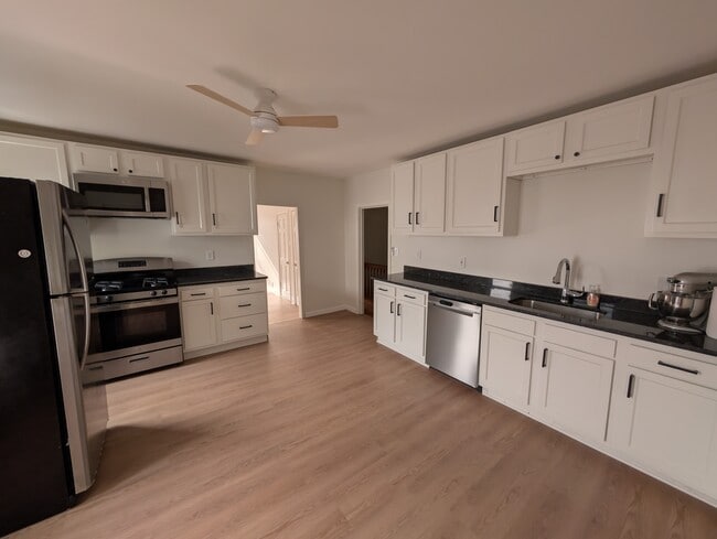656 Dorchester Ave, Unit #2 in Boston, MA - Building Photo - Building Photo
