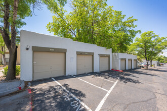 Mesa Del Oso in Albuquerque, NM - Building Photo - Building Photo