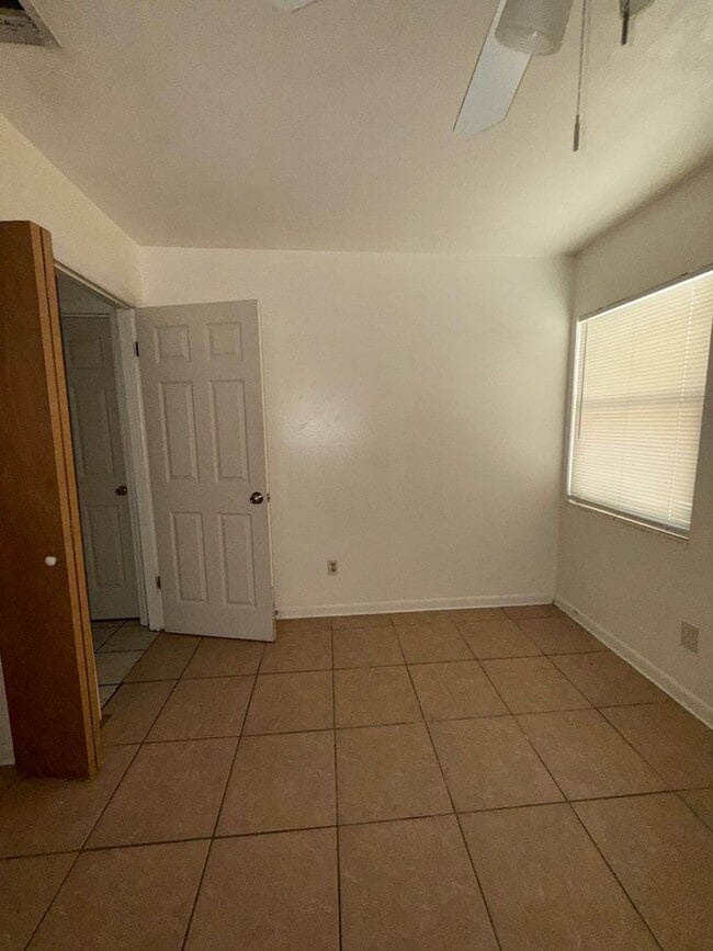 1726 Atkamire Dr in Tallahassee, FL - Building Photo - Building Photo