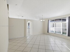 865 NW 132nd Ave in Pembroke Pines, FL - Building Photo - Building Photo
