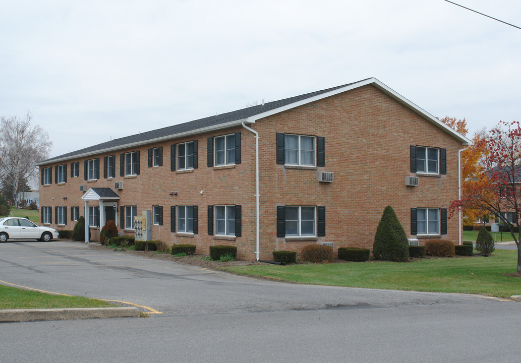 480 E 5th Ave in Williamsport, PA - Building Photo