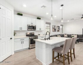 8229 E Jan Ave in Mesa, AZ - Building Photo - Building Photo