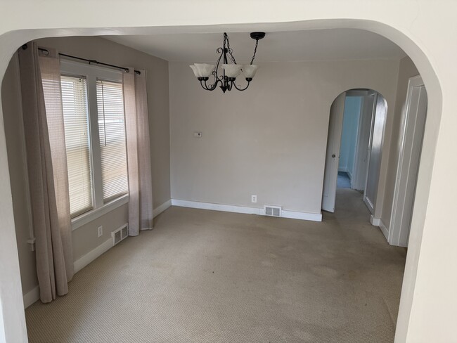 263 Victoria Blvd, Unit Lower 2 bedroom apartment in Kenmore, NY - Foto de edificio - Building Photo