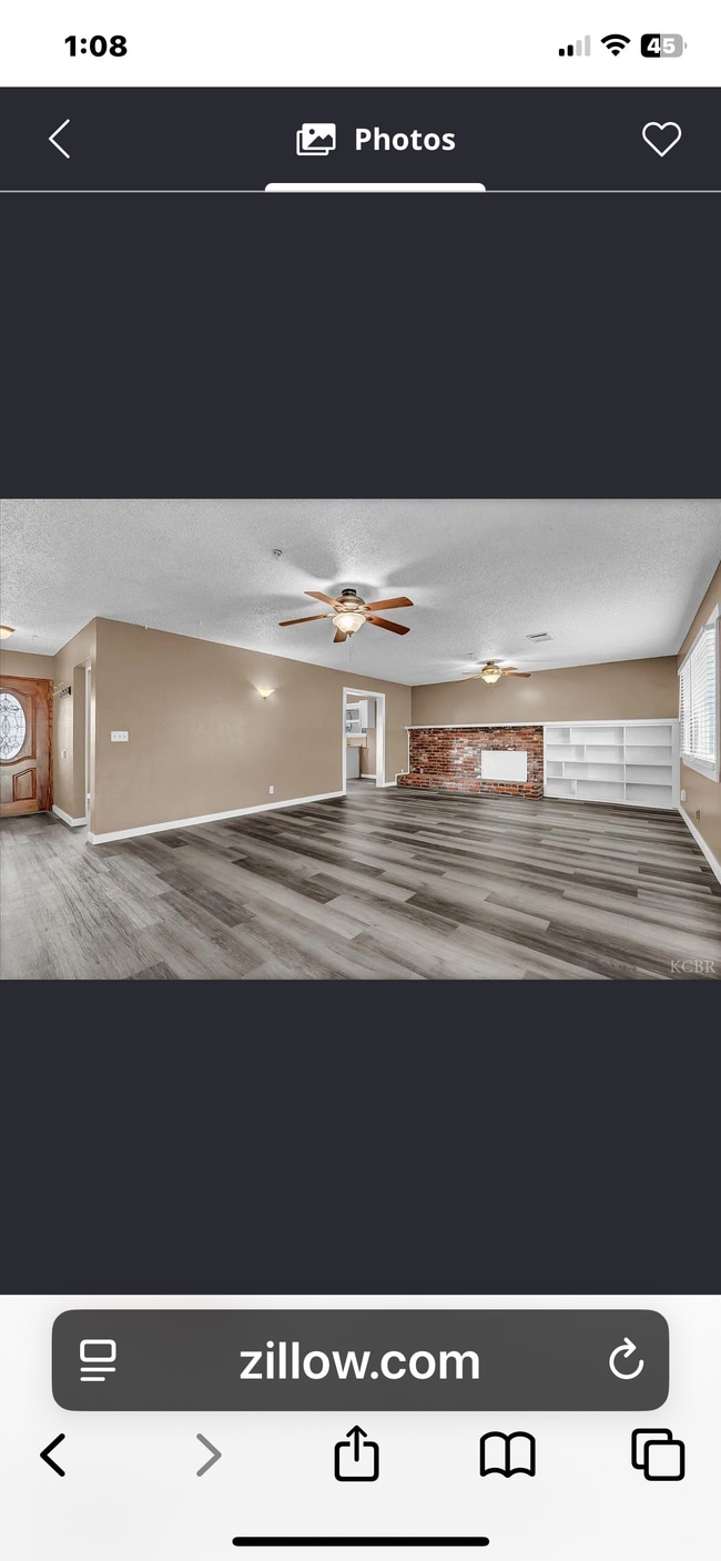 2275 N Kensington Way in Hanford, CA - Foto de edificio - Building Photo