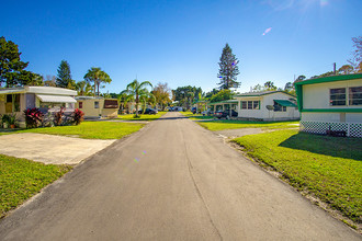 Holiday RV & Mobile Home Park in Port Richey, FL - Building Photo - Other