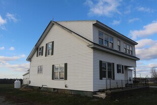 2596 Highgate Rd in Swanton, VT - Building Photo