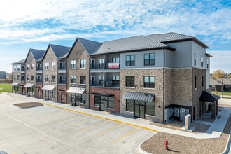 2861 Prairie Hill Dr in Marion, IA - Foto de edificio - Building Photo