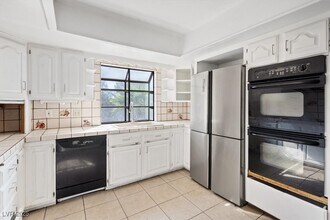 4602 Inland Ct in Las Vegas, NV - Building Photo - Building Photo