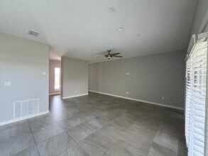 9653 McPherson Rd in Laredo, TX - Building Photo - Building Photo