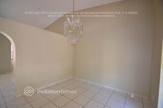 6301 SW 153rd Court Rd in Miami, FL - Foto de edificio - Building Photo