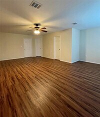 6102 Shadow Isle Ln photo'