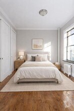 232 Elizabeth St in New York, NY - Foto de edificio - Building Photo