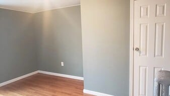 578 Bloomfield Ave, Unit floor 2 in Montclair, NJ - Building Photo