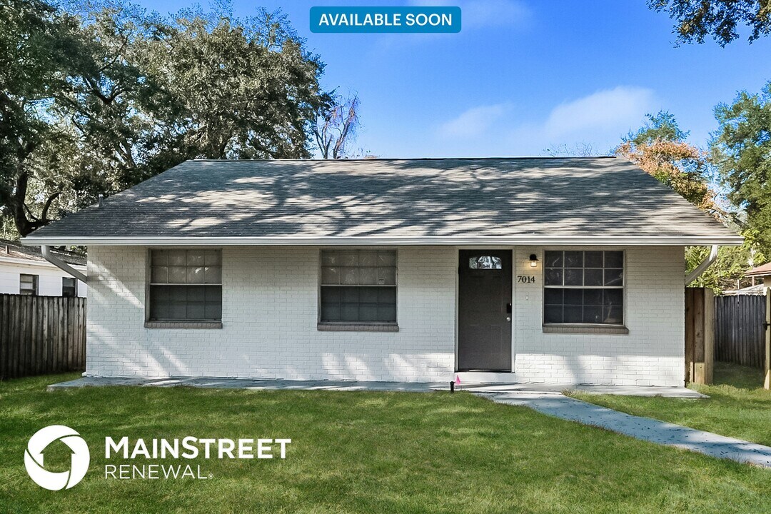 7014 N Palmetto Ln in Tampa, FL - Building Photo