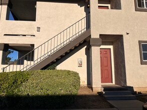 16377 Lakeshore Dr in Lake Elsinore, CA - Foto de edificio - Building Photo