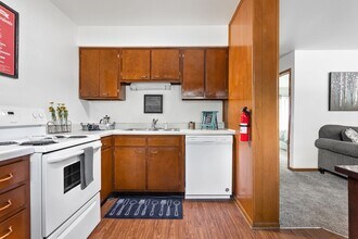 Meadow Park Apartments | Specials Available! in Bloomington, IN - Building Photo - Building Photo