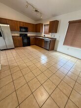2429 East Calle Joya de Ventura in Tucson, AZ - Building Photo - Building Photo
