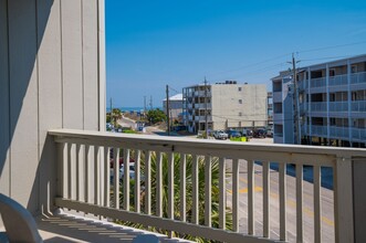 1801 Canal Dr in Carolina Beach, NC - Building Photo - Building Photo