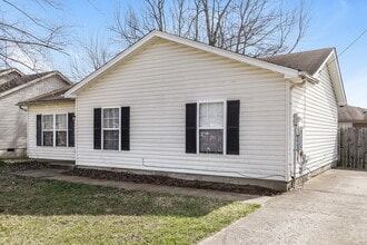 6304 Price Ln Rd in Louisville, KY - Building Photo - Building Photo