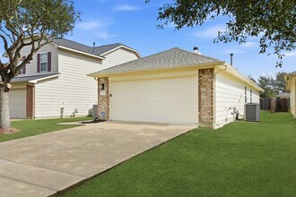 12831 Regal Oaks Bend Ln in Houston, TX - Building Photo - Building Photo