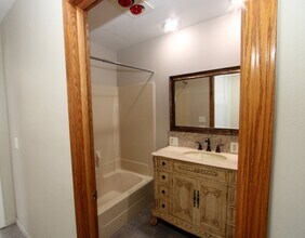 17 W Crystal Lake Ave in Crystal Lake, IL - Building Photo - Building Photo