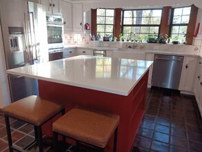 37 Pamela Ln in College Station, TX - Foto de edificio - Building Photo