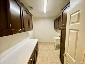 12 San Jacinto St in Mission, TX - Building Photo - Building Photo