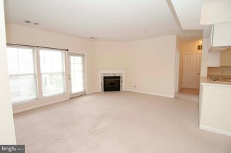 2921 Deer Hollow Way in Fairfax, VA - Building Photo - Building Photo
