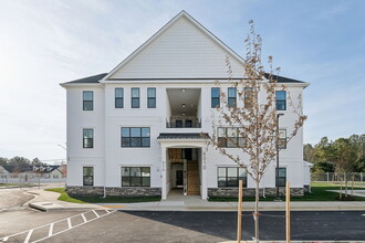 Magnolia Gardens in La Plata, MD - Building Photo - Building Photo