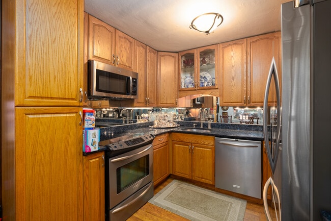 Fort King Manor in Ocala, FL - Foto de edificio - Interior Photo