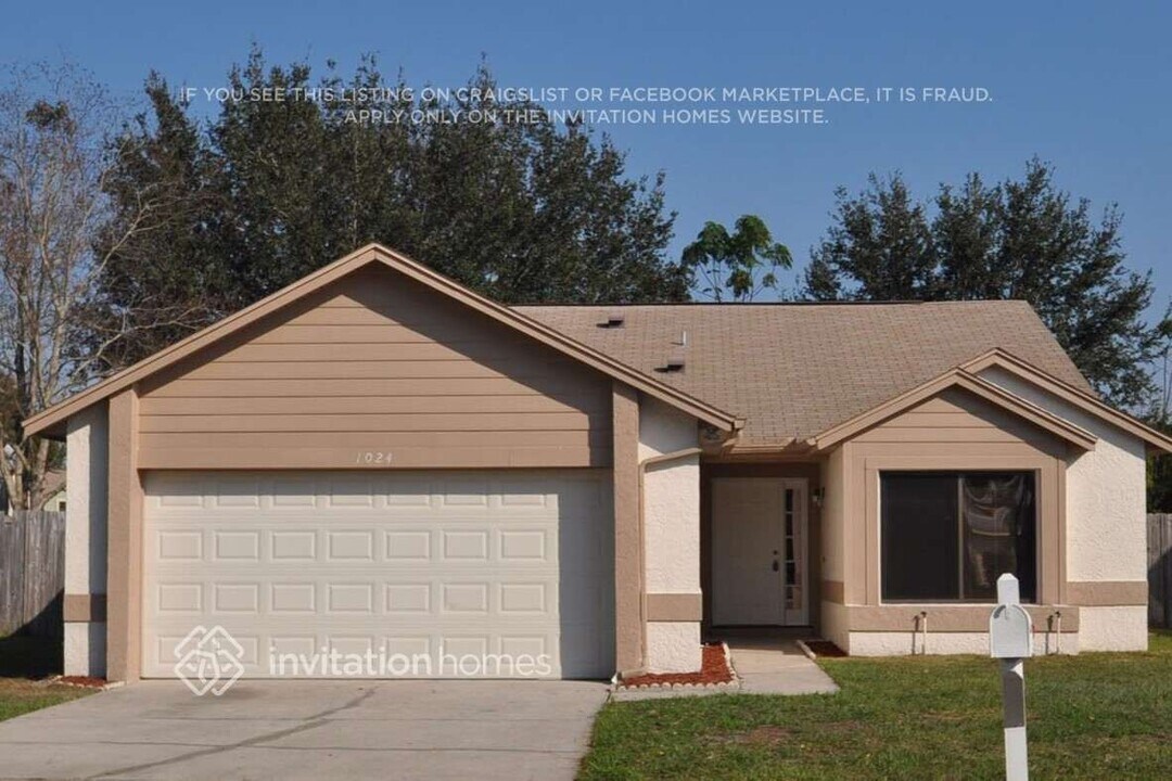 1024 Burnett St in Oviedo, FL - Building Photo