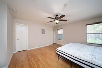 4211 Wayside Stream Ln photo'